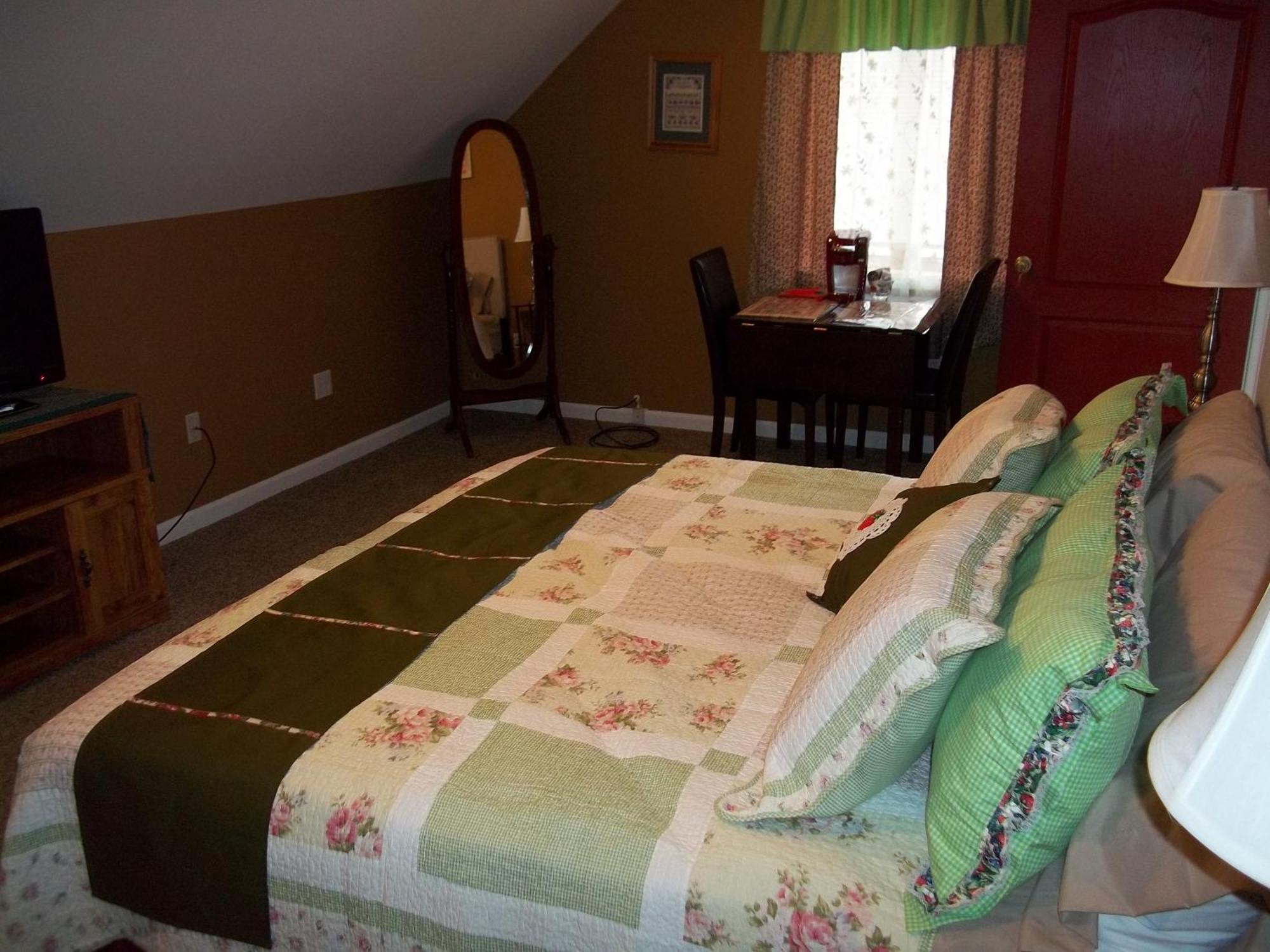 Tin Brook Bed and breakfast Walden